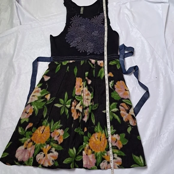 FREE People Crochet Embroidered‎ Wool Blend Mini Dress - Picture 13 of 13